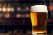 中国澳门啤酒争高，“新”意比拼