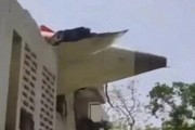 中国澳门印度一波音787客机坠毁机上242人、地面5名学生遇难！我驻印度使馆：机上无中国籍乘客